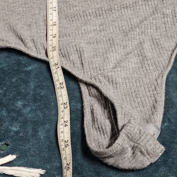 3/$10 Bozzolo | Gray Ribbed Square Neck Bodysuit size Large (Juniors) - Picture 7 of 8